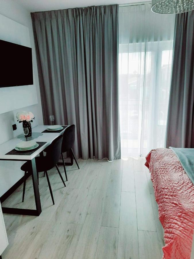 Apartamenty Na Spokojnej โควอบเซก ภายนอก รูปภาพ